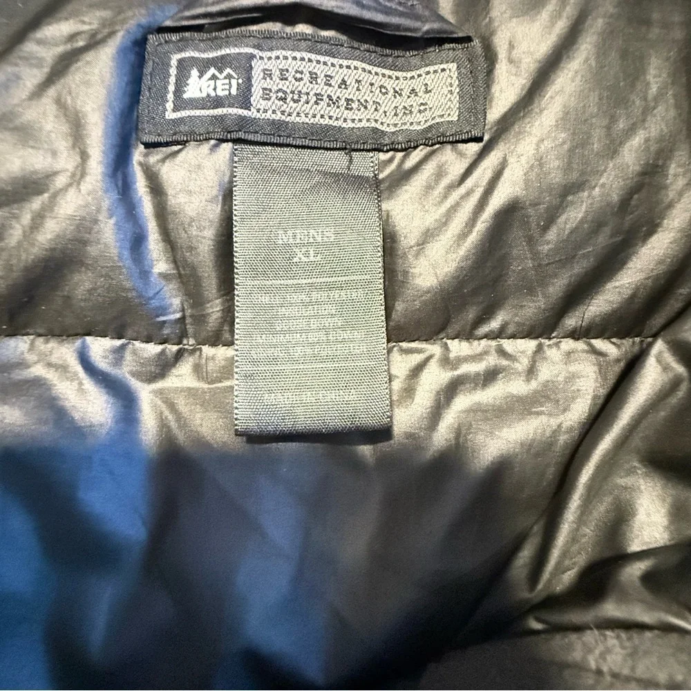 REI Men's Charcoal Puffer Jacket Size XL
